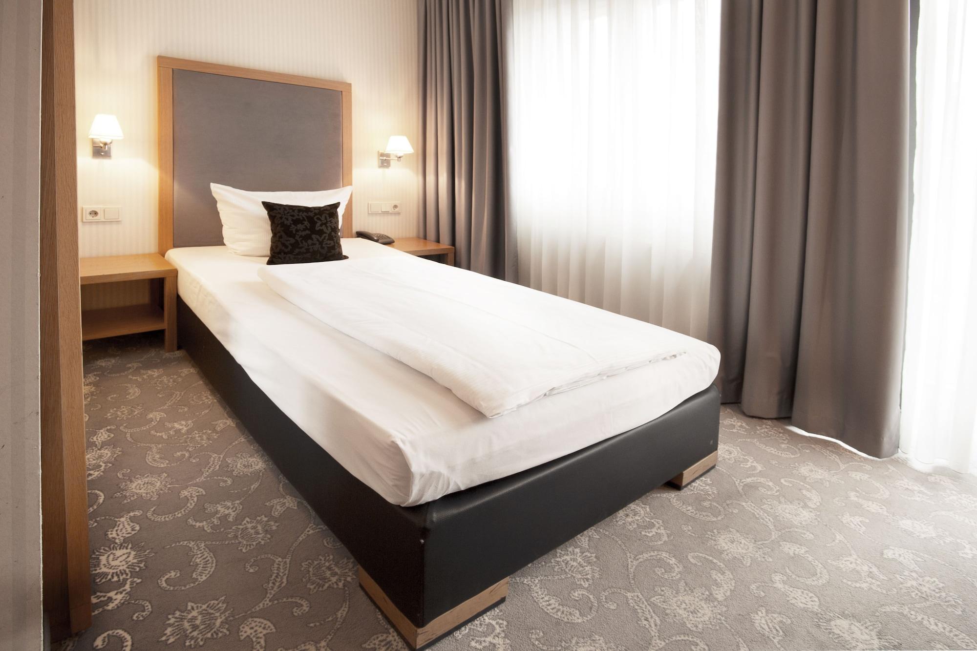 Townhouse Hotel Frankfurt am Main Ngoại thất bức ảnh