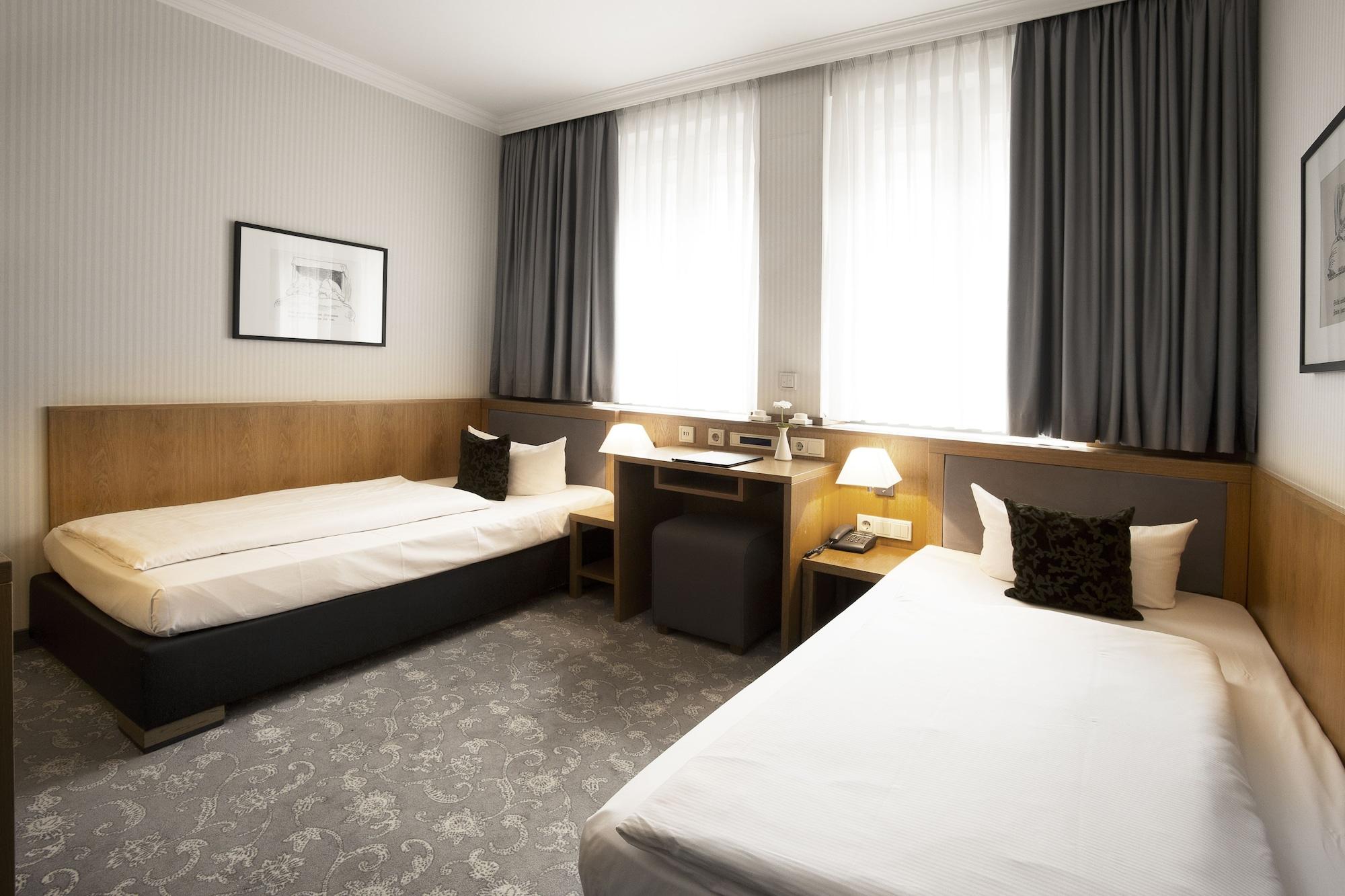 Townhouse Hotel Frankfurt am Main Ngoại thất bức ảnh