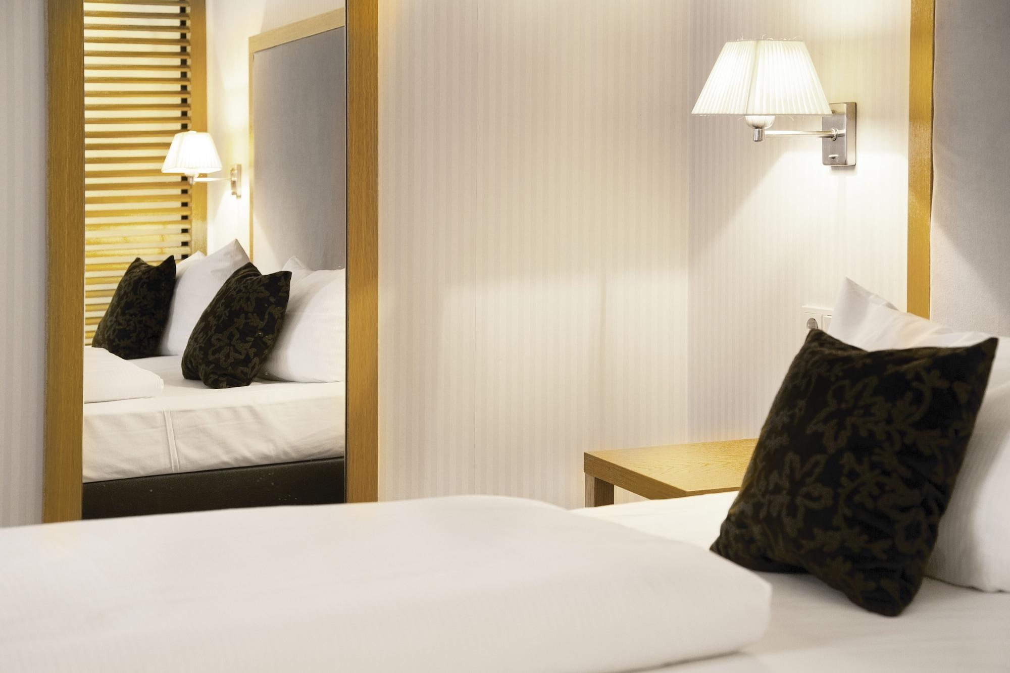 Townhouse Hotel Frankfurt am Main Ngoại thất bức ảnh