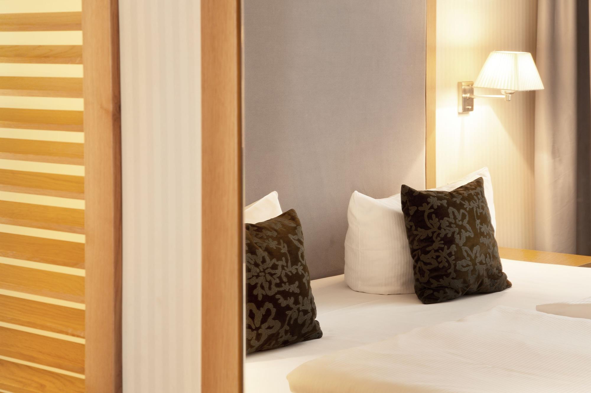 Townhouse Hotel Frankfurt am Main Ngoại thất bức ảnh