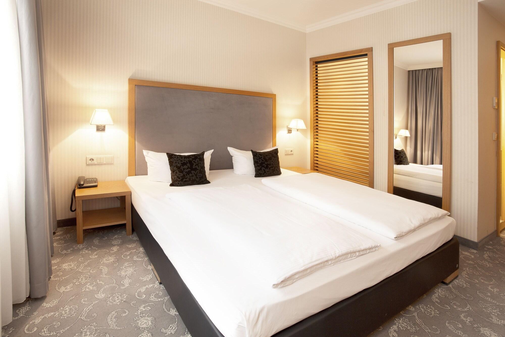 Townhouse Hotel Frankfurt am Main Ngoại thất bức ảnh