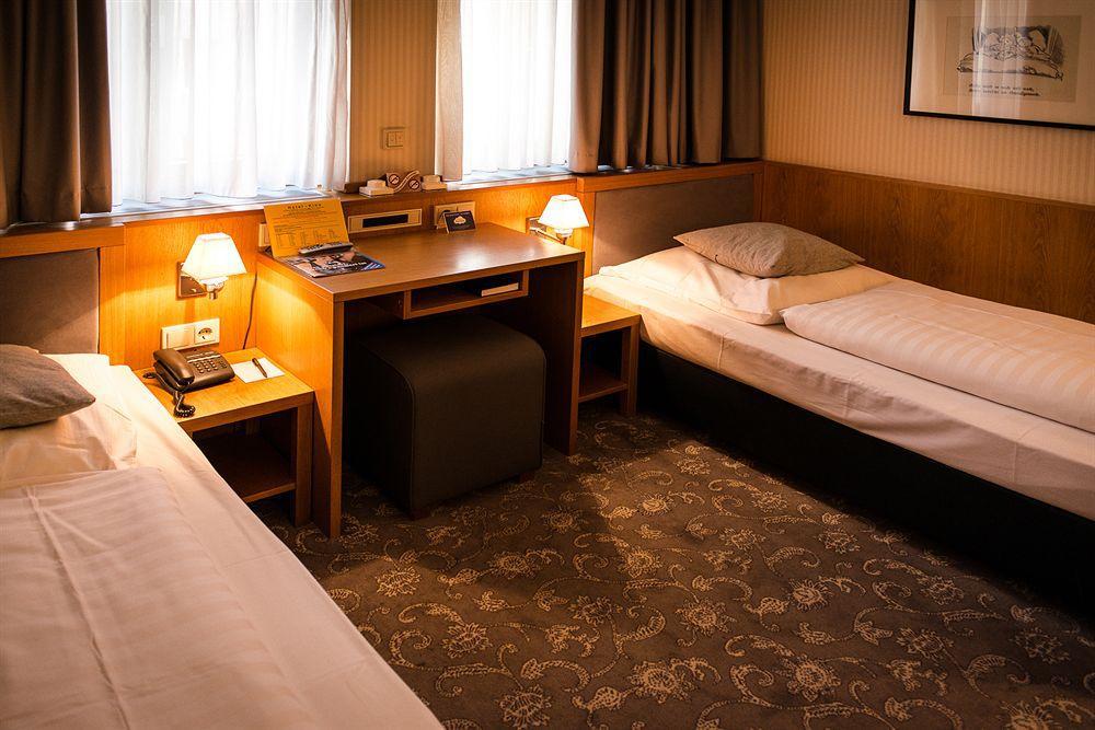 Townhouse Hotel Frankfurt am Main Ngoại thất bức ảnh
