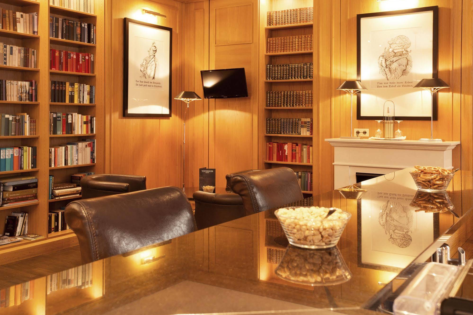 Townhouse Hotel Frankfurt am Main Ngoại thất bức ảnh